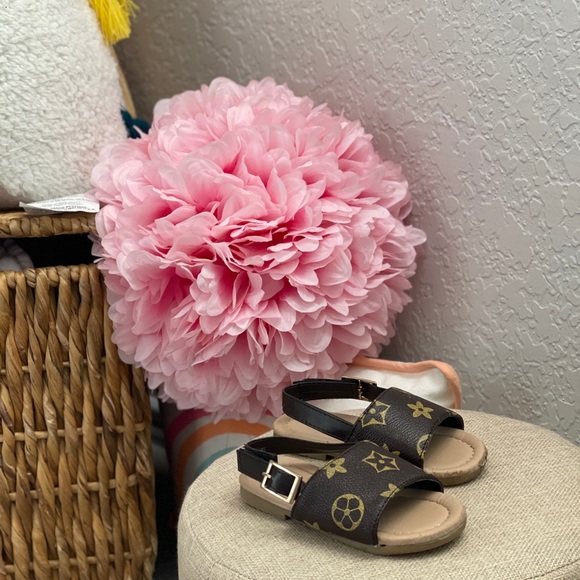 Child shoe collection bundle - Picture 5 of 6